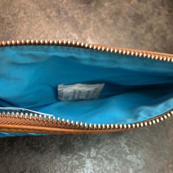 Blue Aeropostale Clutch Never Used - Picture 2 of 3